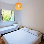 Apartman By The Sea Supetar, Brac - 22673